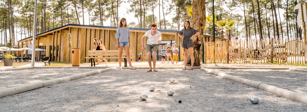 Pétanque au camping Les Dunes de Contis