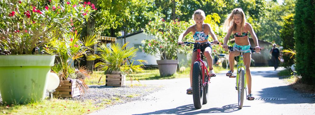 Balade à vélo au camping La Pointe