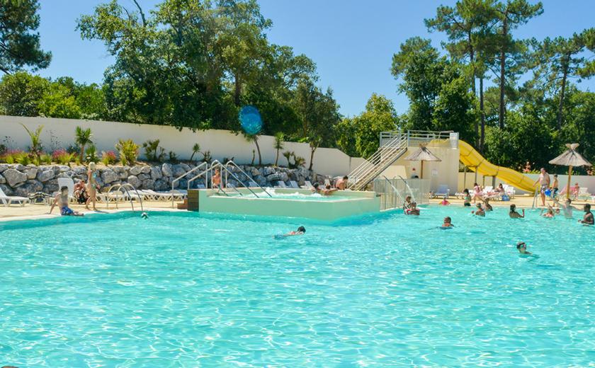 Piscine du camping La Pointe